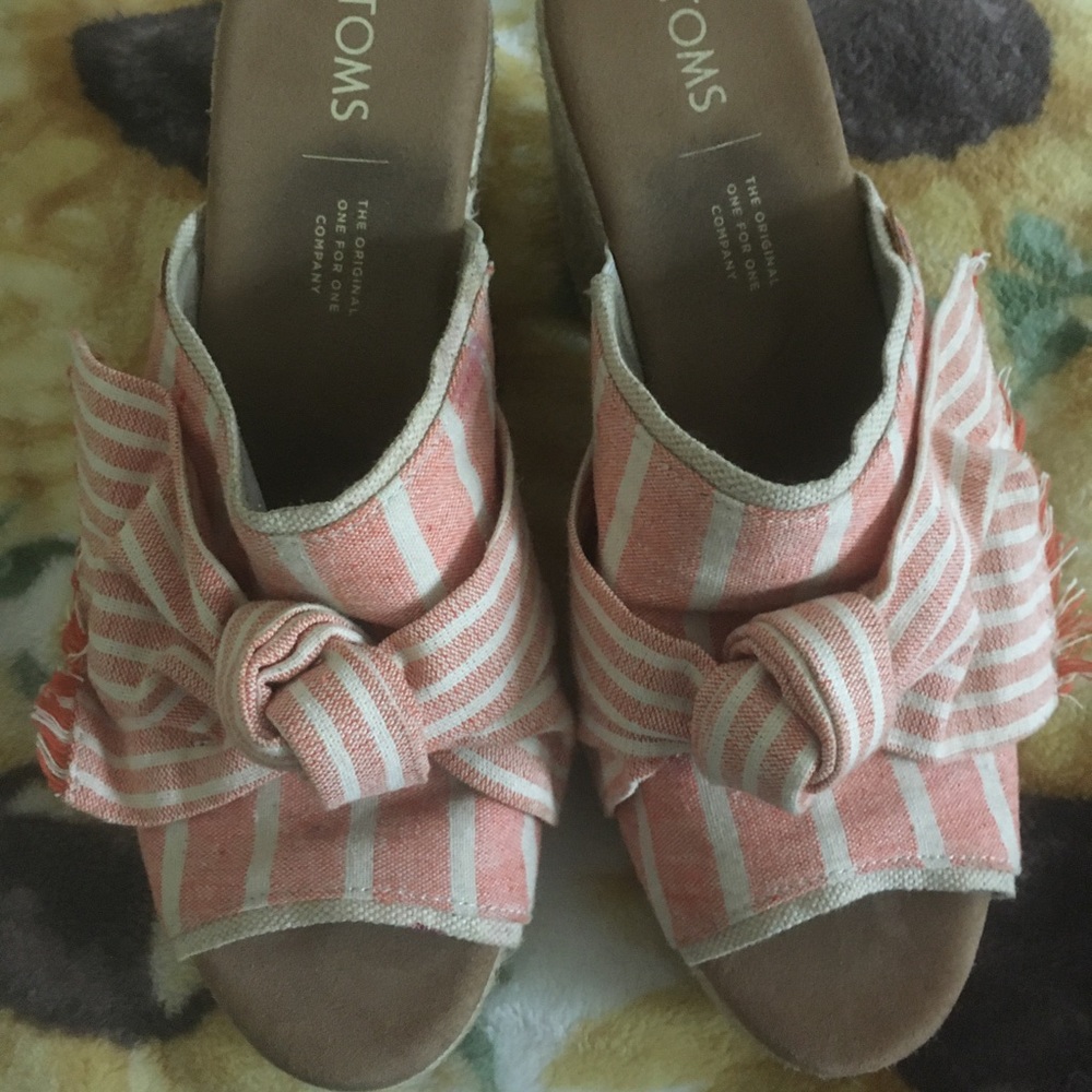 Fun, flirty Toms wedge heels.
